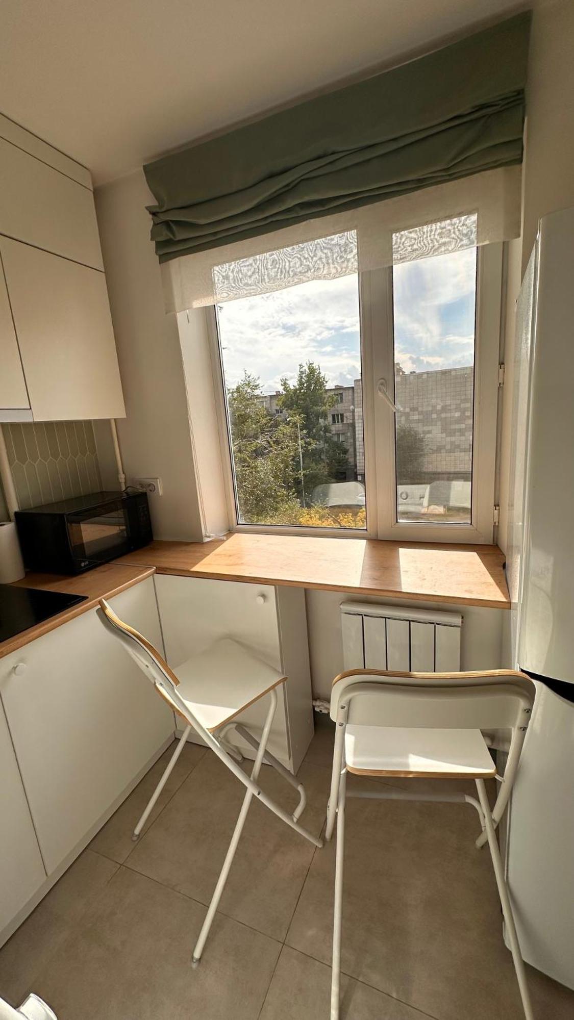 Luxe On Gogol Street Apartment *